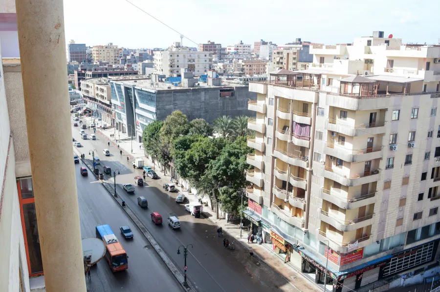 شقة للبيع 125 م العجمي ( الهانوفيل - برج حلوانى كلاسيك )