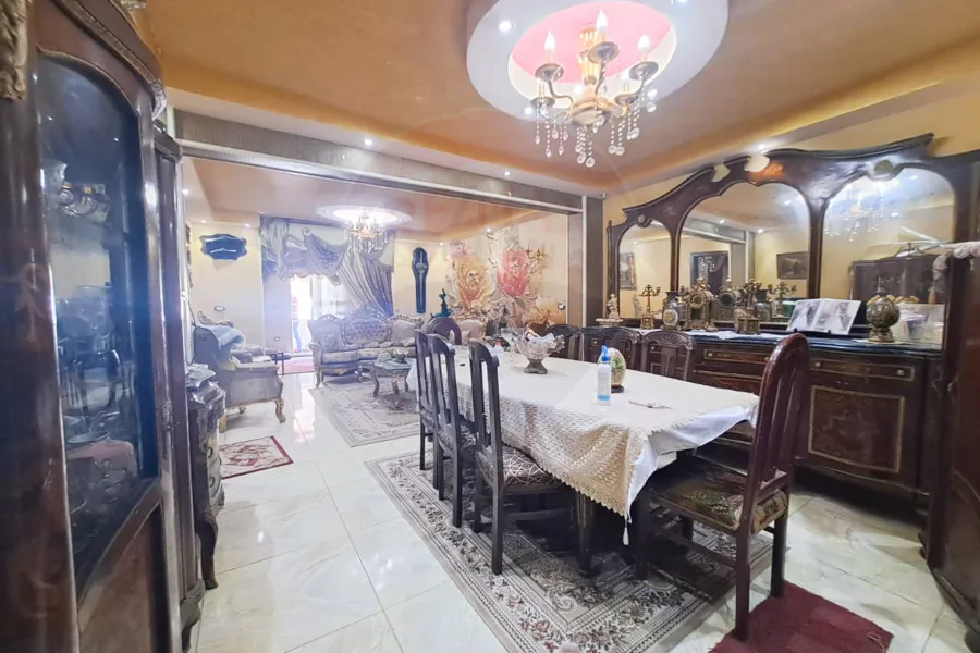 شقة للبيع 170 م سيدي جابر (ش عزيز فهمي)