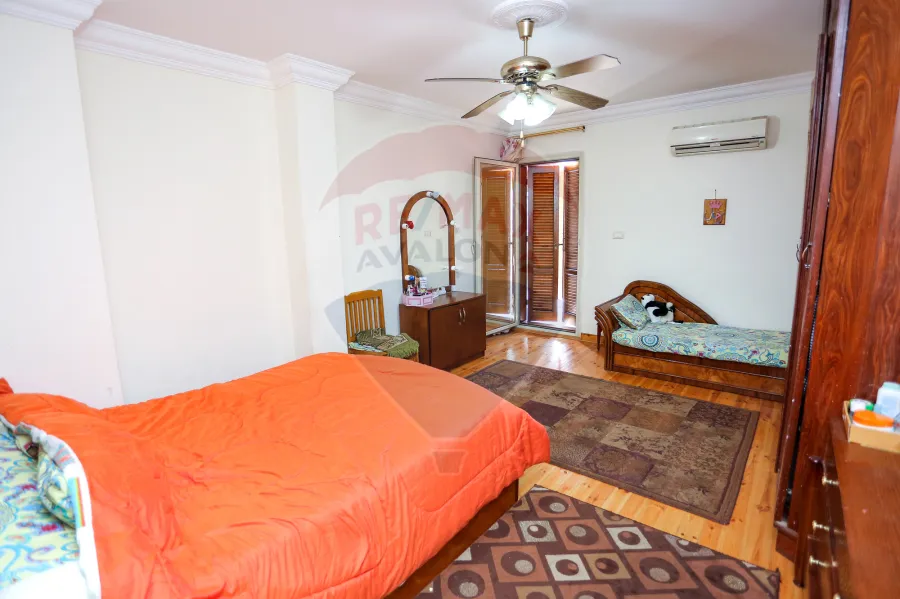 شقة للبيع 600م لوران ( خطوات من ش شعراوي )