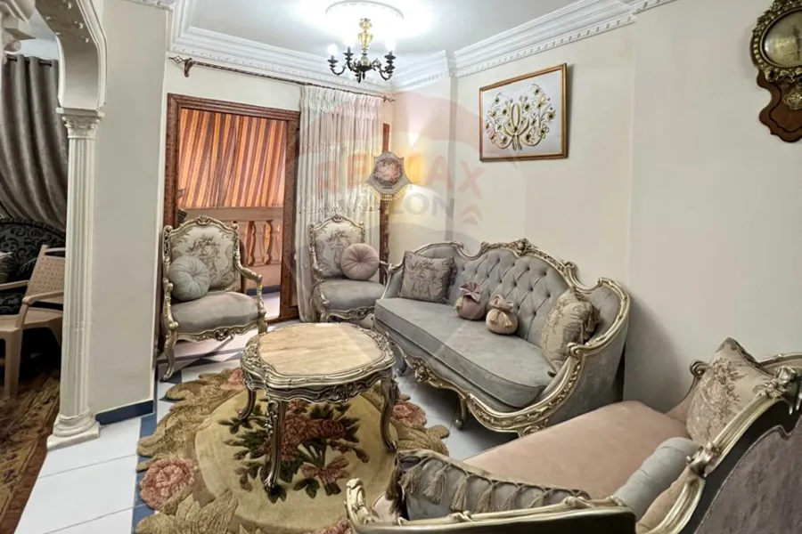 شقة للبيع 135 م سيدي بشر (ش جلال حماد)