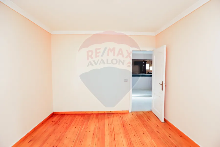 Apartment For Sale 218 m Smouha (Fawzi Moaz st)