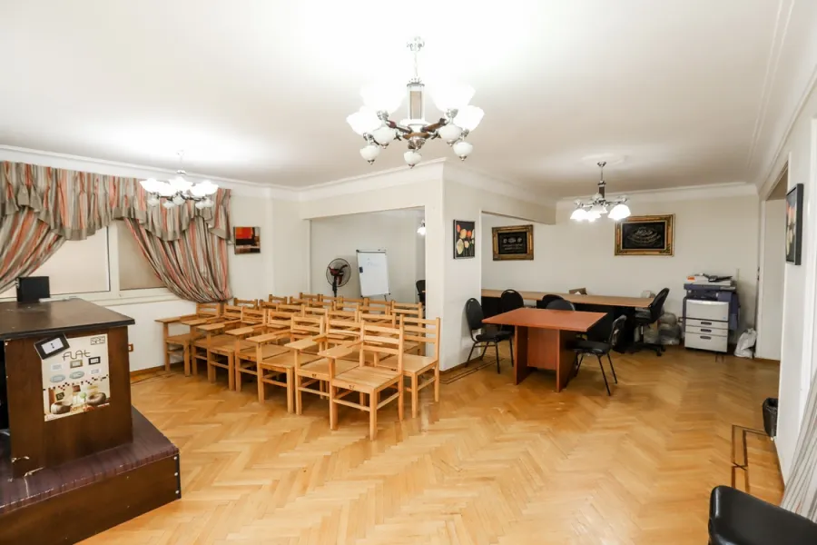 شقة للبيع 265م المندرة (أمام فندق وردة العصافرة)