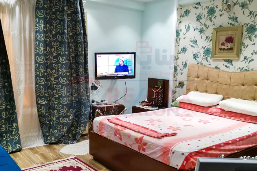 شقة للبيع 215 م سيدي بشر (ش جمال عبد الناصر)