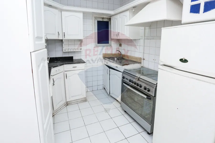 Registered Apartment For Sale 105 m Gleem (Directly On The Sea)