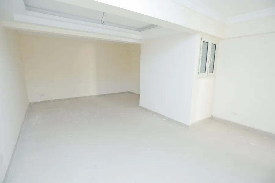 شقة للبيع 165م جناكليس - متفرع من ش أبوقير