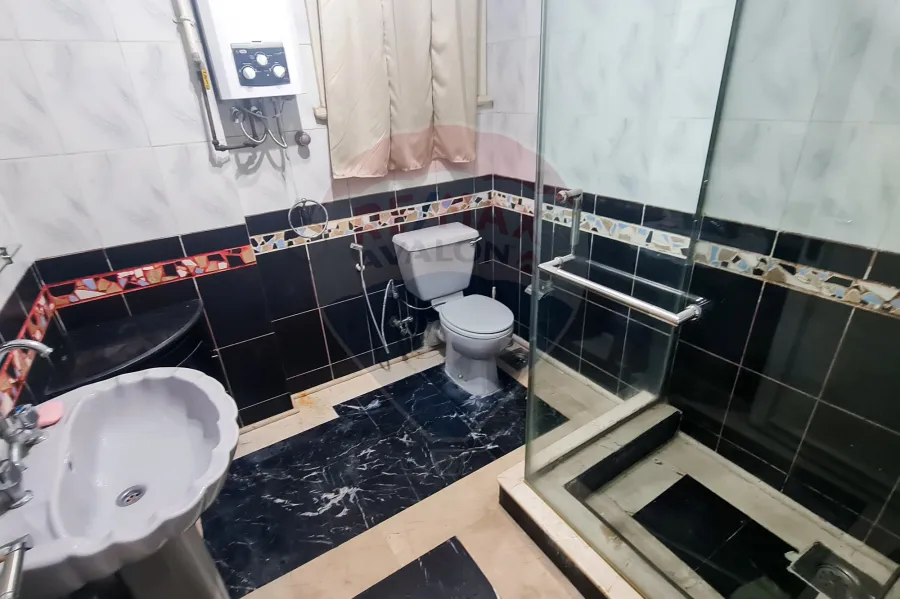 شقة للايجار 110 م سموحة (تعاونيات سموحة)