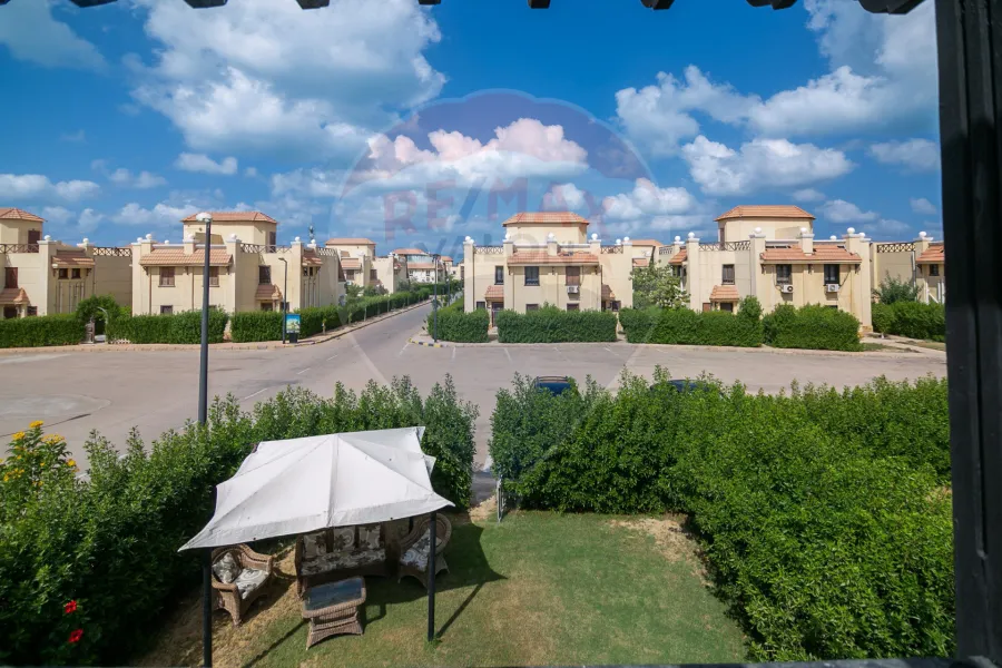 فيلا توين هاوس للبيع (مارسيليا بيتش 3)