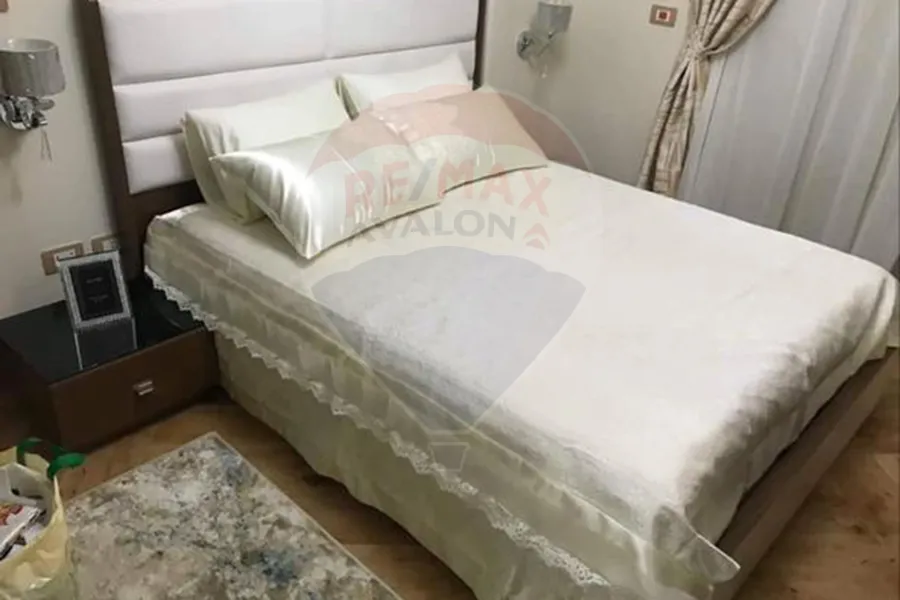 شقة للبيع 131 م محرم بك (محرم باشا)