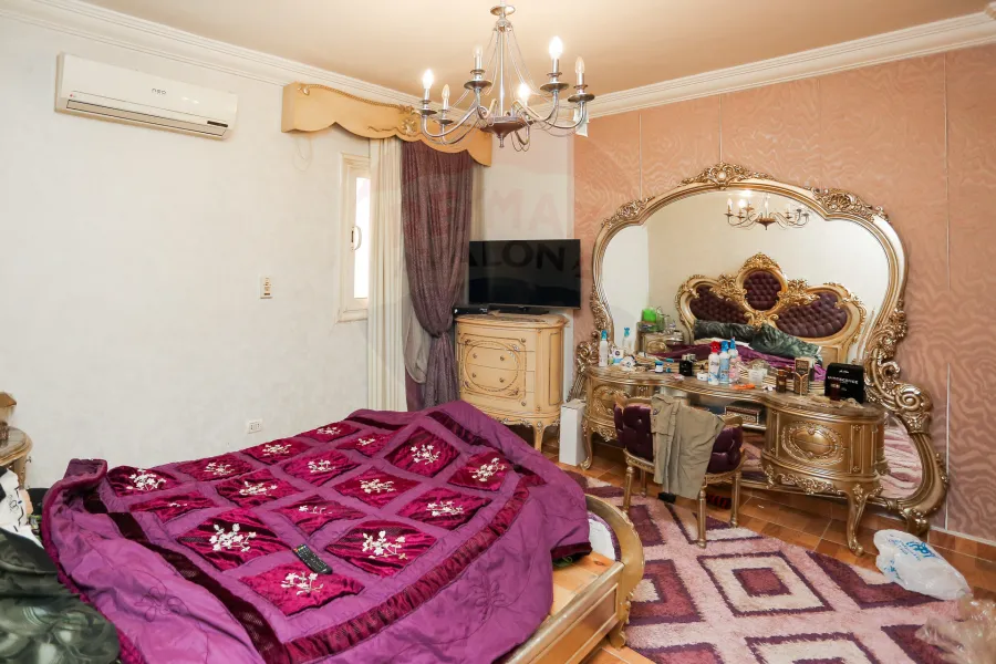 شقة للبيع 150 م سموحة ( ش زكى رجب ) خطوات من فوزى معاذ