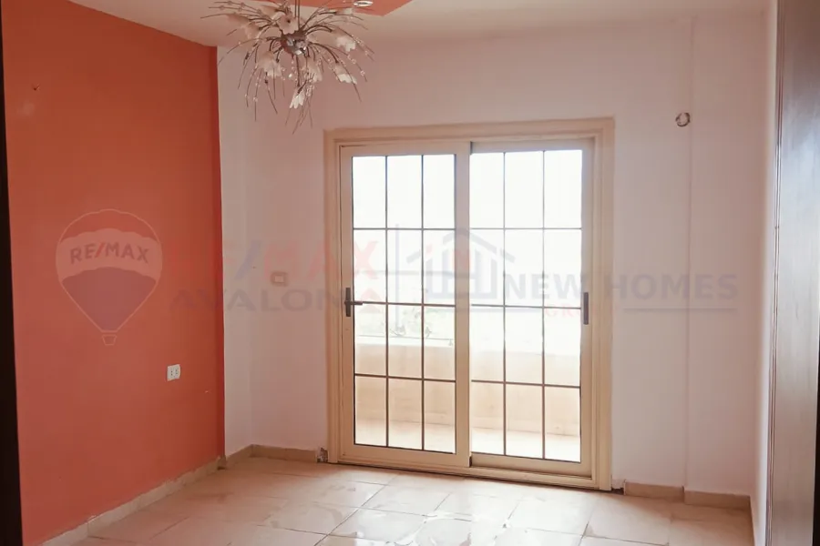 شاليه للبيع (مارسيليا لاند) 105 م