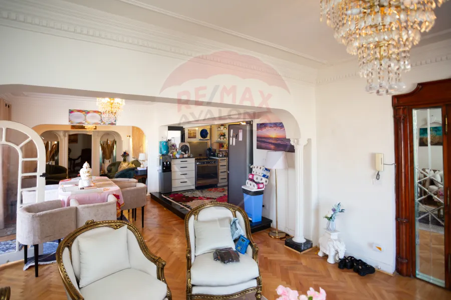 شقة للبيع 235 م رشدي (ش ابو قير)