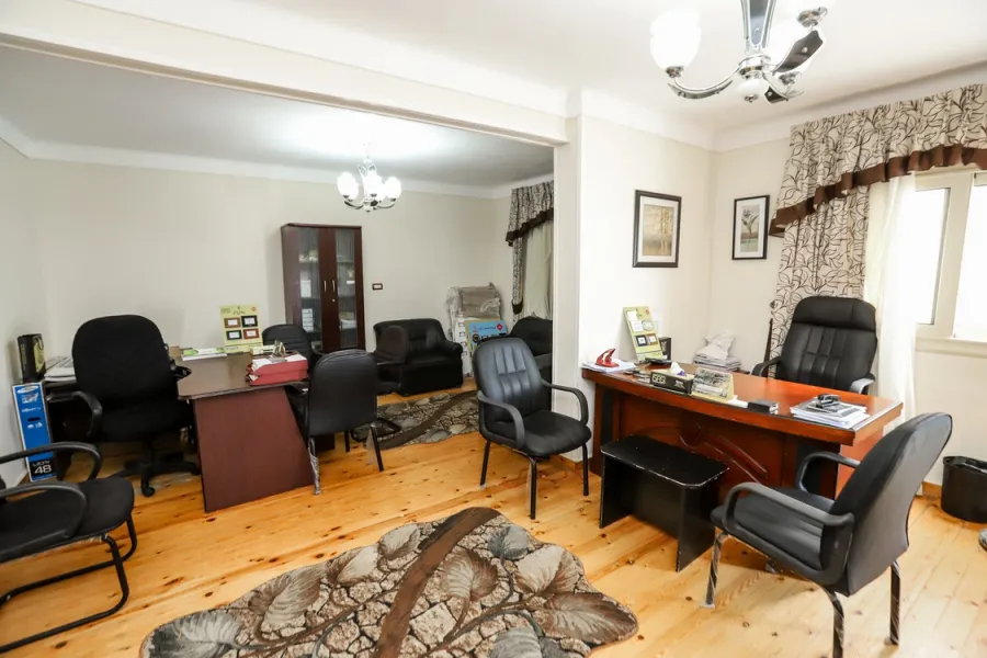 شقة للبيع 265م المندرة (أمام فندق وردة العصافرة)