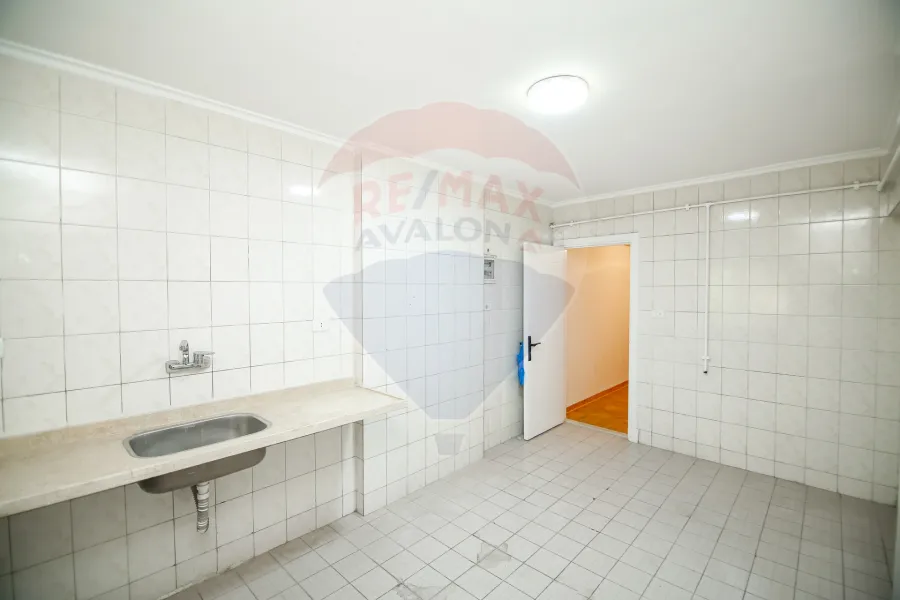 Apartment for sale 310 m net Latin District (Fouad St.- brand building)