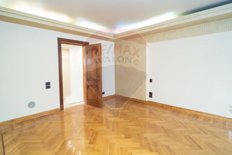 Duplex apartment for sale 370 m Smouha (Mostafa Kamel St.)