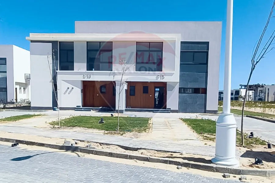 Twin house villa for sale (Gaya Al-Ahly Sabbour)