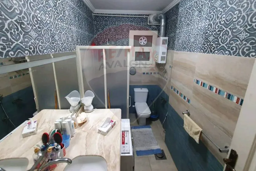 Apartment for sale in Rushdi (directly on the tram) 176 m