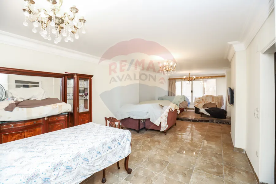 Apartment For Sale 125 m Smouha ( Next to Faros University)