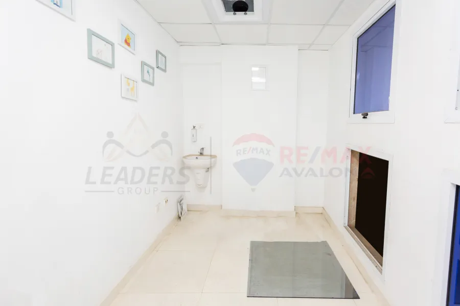 مقر اداري للإيجار 500 م وينجت (بجوار كارفور)