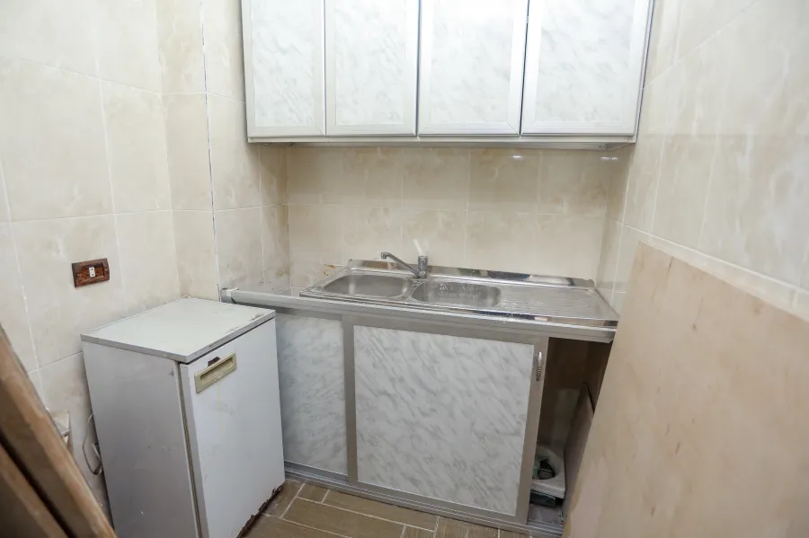 صيدلية للبيع 55 م سموحة ( متفرع من ش ذكى رجب )