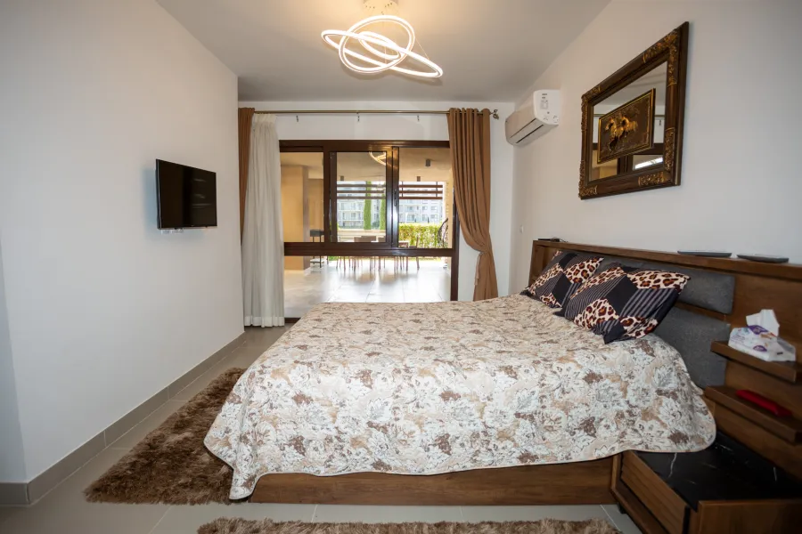 شاليه ارضي بحديقة دابل فيو للبيع 345 م مراسي (مارينا 1)