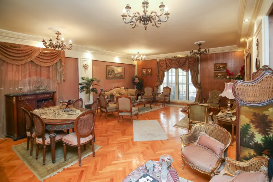 Apartment for sale 200 m Smouha (Bahaa El-Din El-Ghatoury st.)