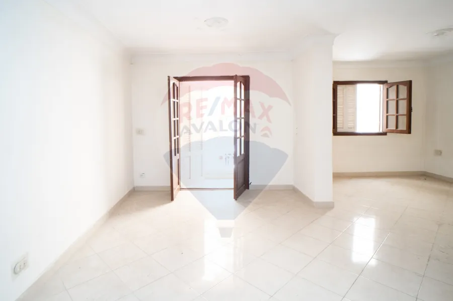 شقة للبيع 130 م سيدي بشر (ش سعيد البندارى)