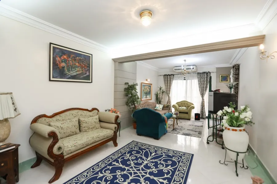 Furnished Apartment For Rent 175m El-Mamoura (Steps From Beach)