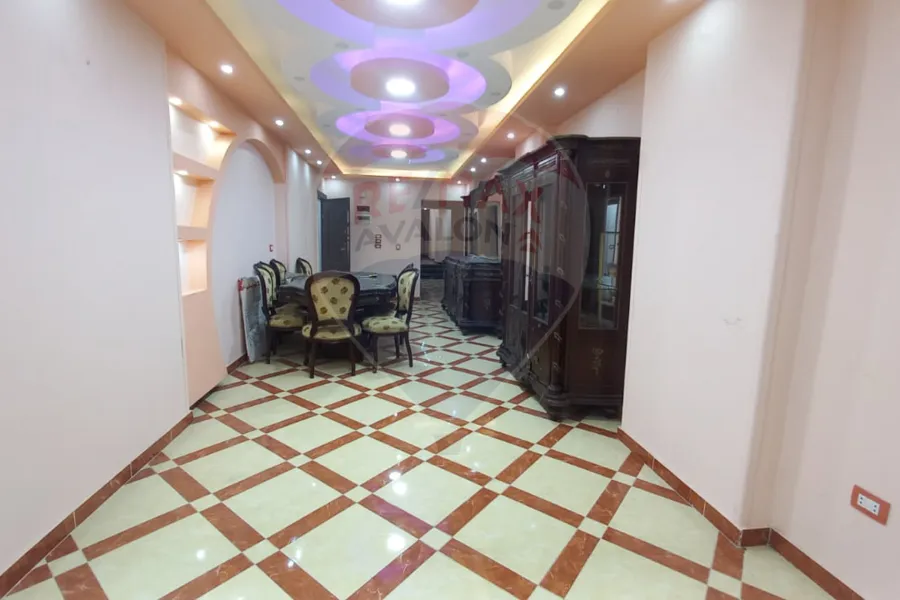 Apartment for rent 180 m in Miami (steps from the sea)