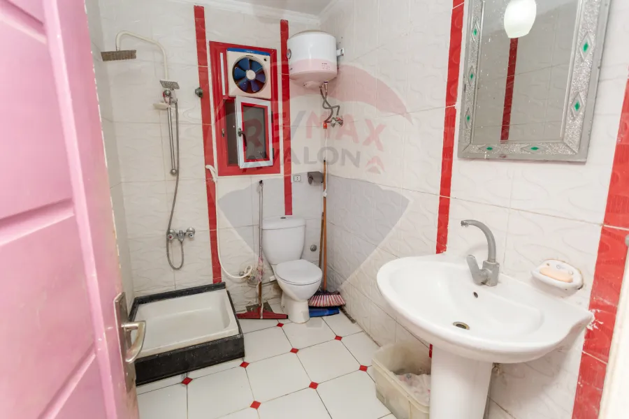 Apartment for sale 160 m Camp Caesar( second number from Port Said St.)