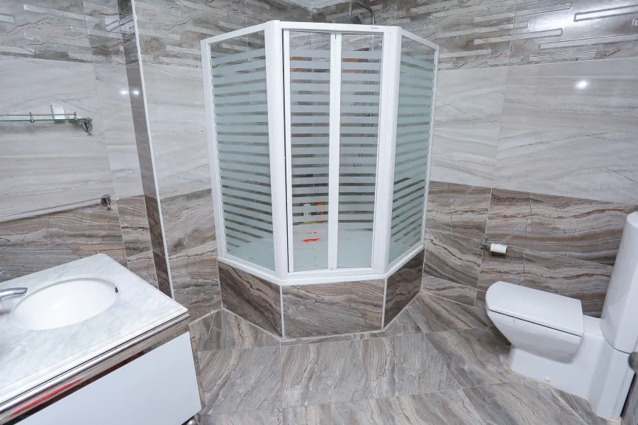 شقة للبيع 170م  سان ستفانو (متفرع من ش عبد السلام عارف)