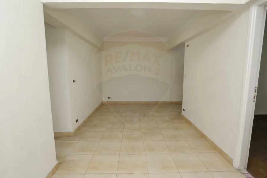 شقة للايجار 85 م سموحة (ميدان فيكتور عمانويل)