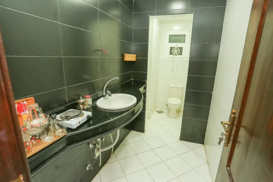 Mezzanine Commercial for sale 133 Bolkly (Abdelhamid Abbady St.)