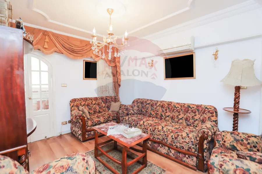 Apartment for sale 160 m Louran (Steps from abo qeer st & Teram.)