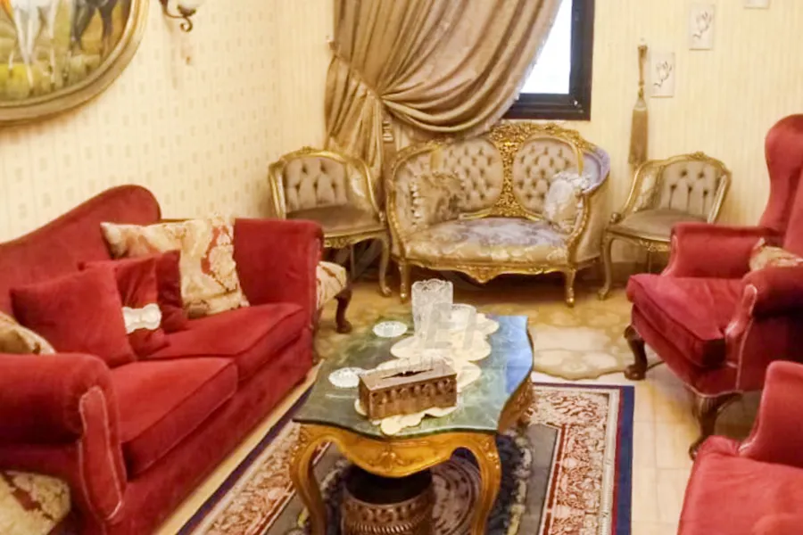 شقة للبيع 85 م سبورتنج (خطوات من البحر)