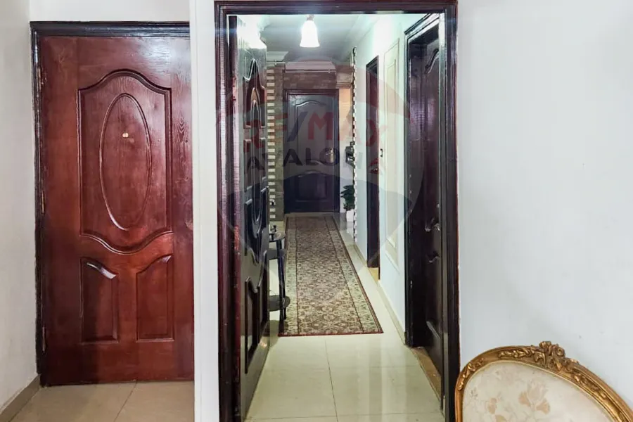 شقة للبيع 175 م جليم (خطوات من ش أبوقير)