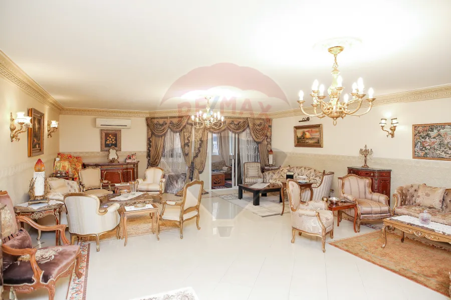 Apartment for sale 320m Smouha (Seif Tower. Branched From Albert Elawal St.)