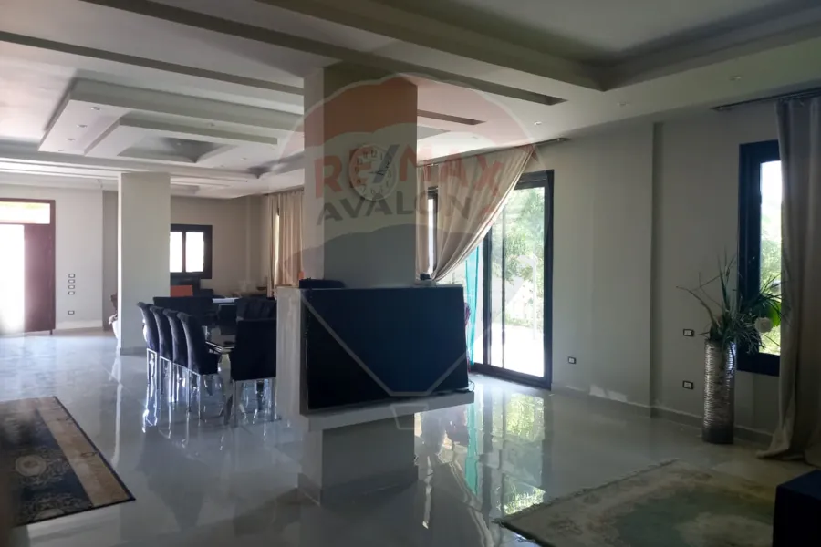 فيلا ستاند الون للبيع 640 م كينج مريوط  (كمبوند الواحة)