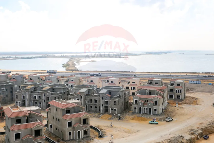 Town House Villa for sale 276 m Sawary (Villas district)