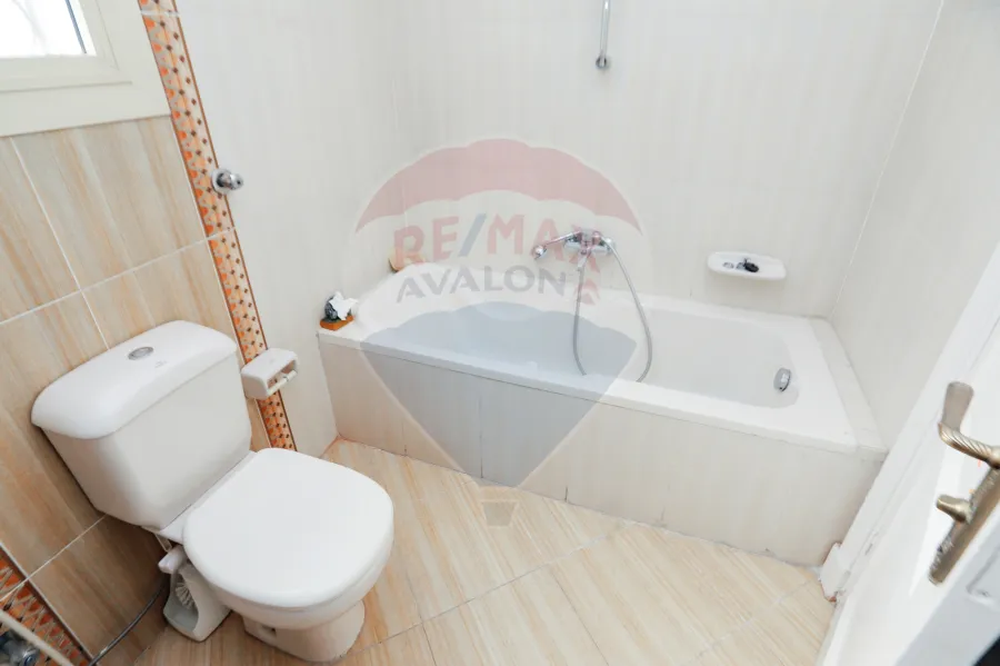 Apartment For Sale 218 m Smouha (Fawzi Moaz st)