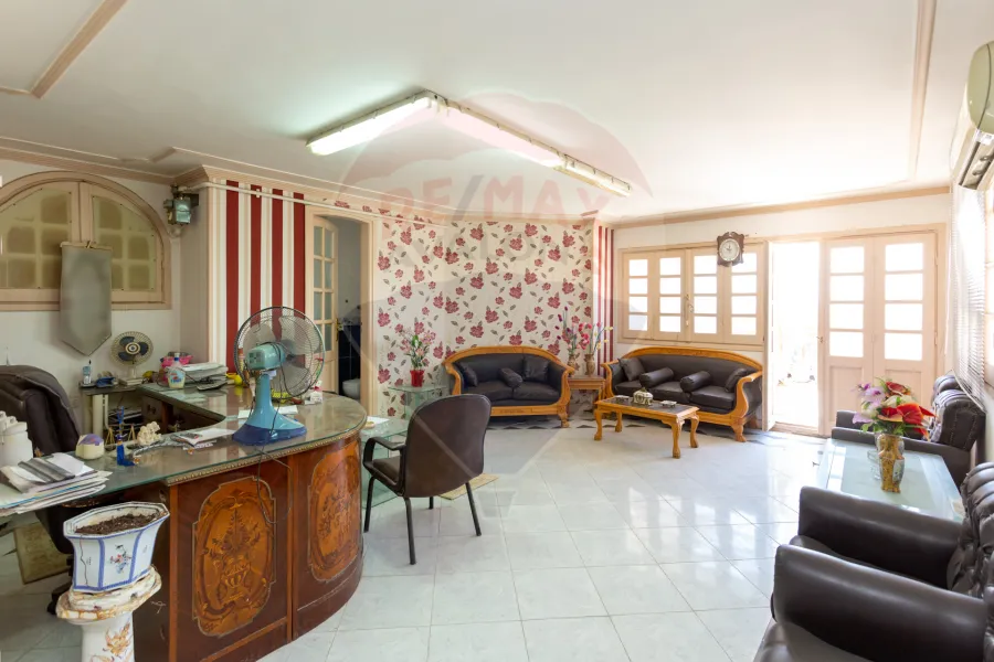 Penthouse for sale 1155 m Miami (Steps from Gamal Abdel Nasser St.)