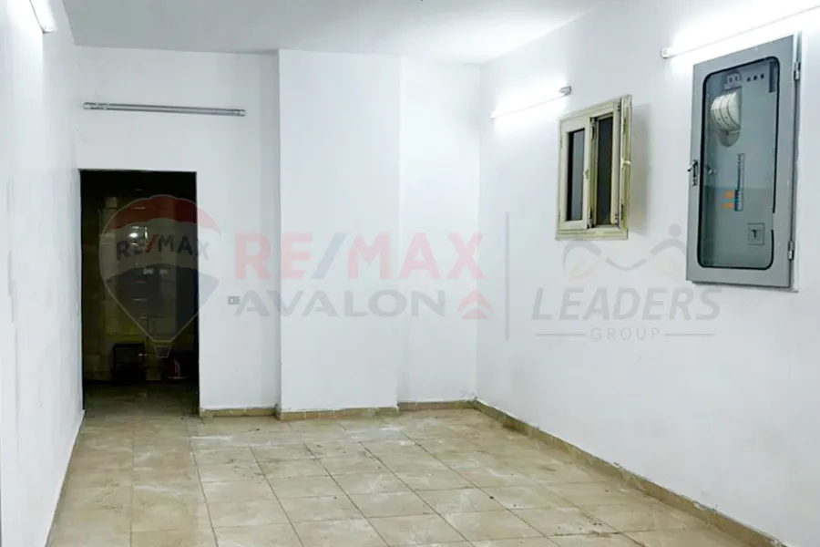 Commercial headquarters  for rent 75 m Bolkley (Lavizon)