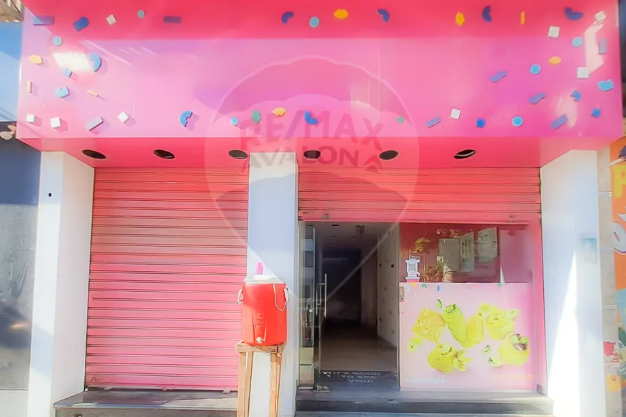 Shop for rent 46 m Moharam bek (Al-Rassafa street)