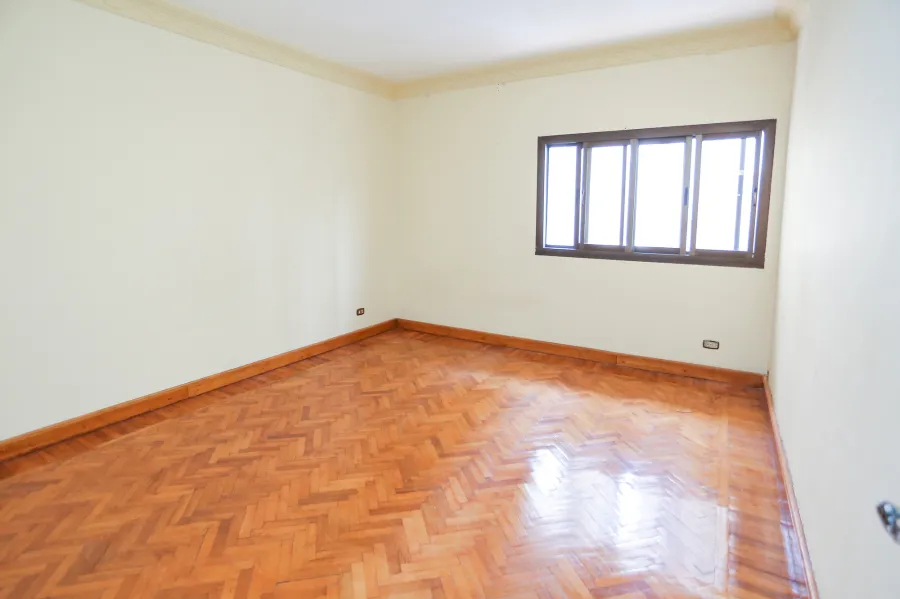 شقة للايجار 160 م كفر عبده (بجوار حديقه اللمبي)