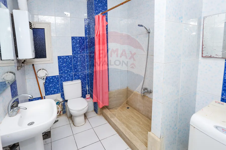 Registered Apartment For Sale 105 m Gleem (Directly On The Sea)