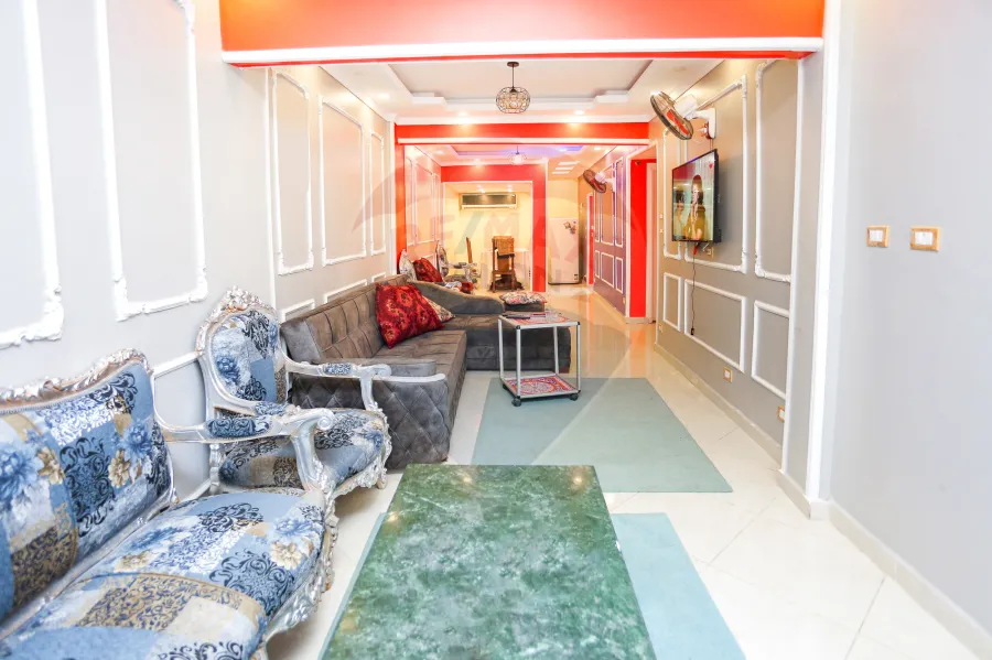 شاليه للبيع 175 م المعمورة الشاطئ ( شارع النصر )