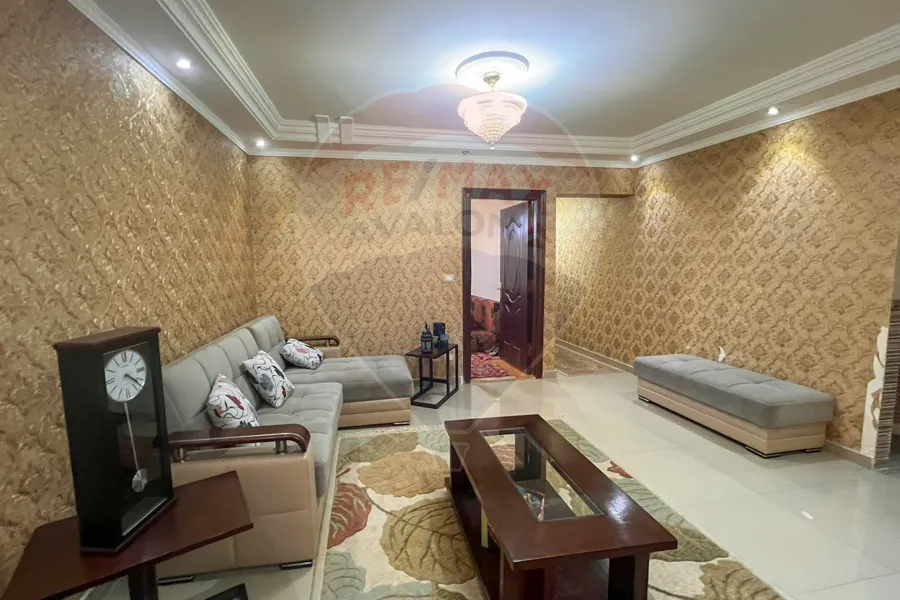 شقة للبيع 265 م سابا باشا (ش خليل مطران)