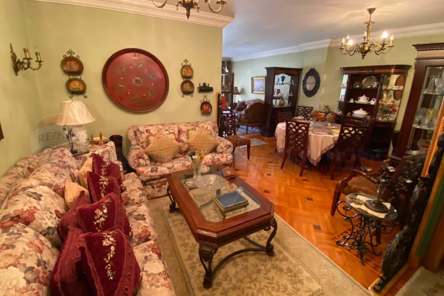 شقة للبيع 186 م سموحة (ش كمال الدين صلاح)