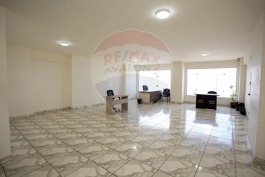 Mezzan for Sale 870 m Al-Ibrahimia (directly on the sea)