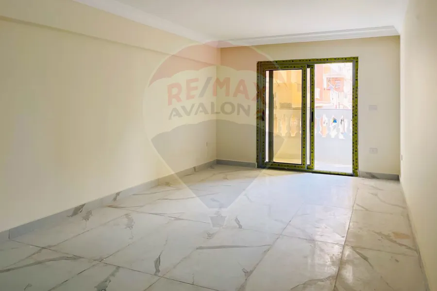 شقة للايجار 175 م سابا باشا (ش أبو قير)