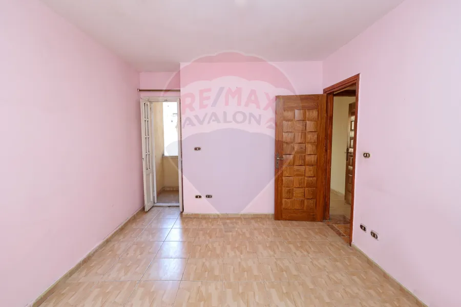 شقة للبيع 116 م محرم بك (ش عرفان الرئيسي)